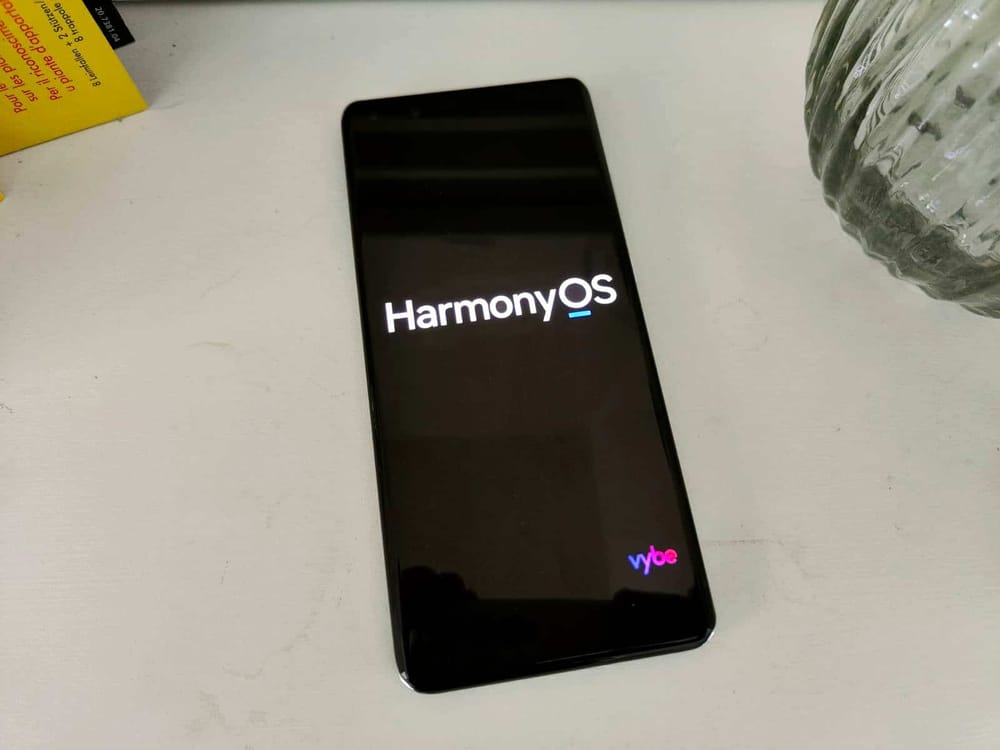 Diverse Smartphone-Hersteller sollen an Huaweis HarmonyOS interessiert sein