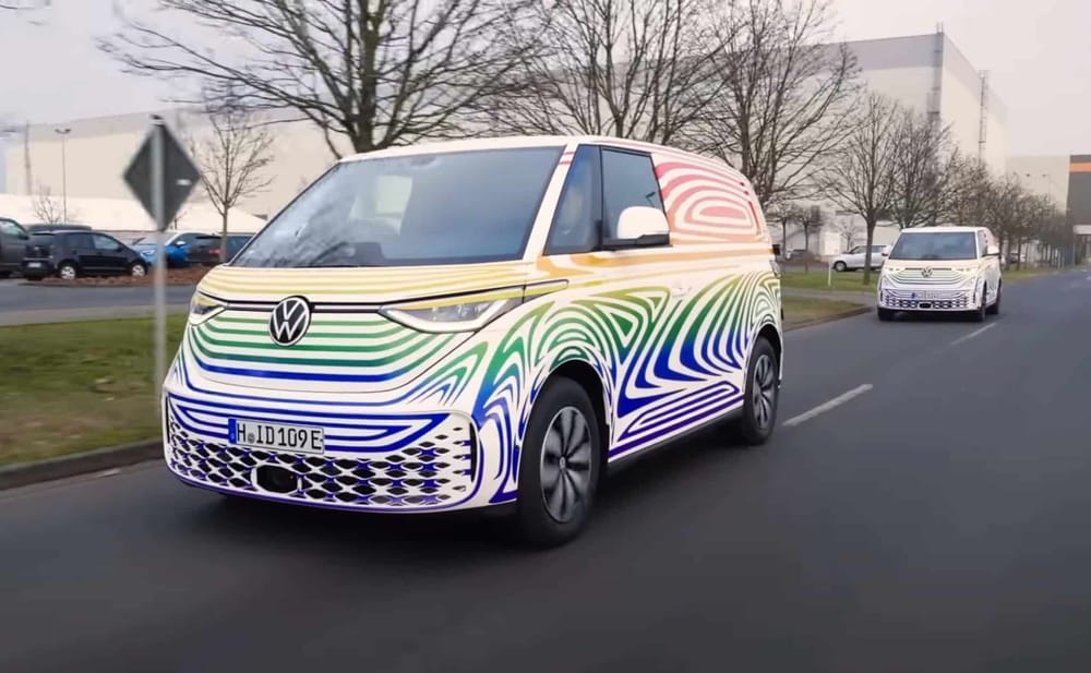VW gibt Details zum ID.Buzz bekannt, startet mit 150-kW-Leistung und 82-kWh-Batterie