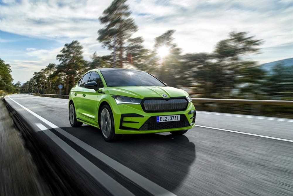 Neues von Skoda: Elektro-Kompaktwagen kommt 2024 und neuer Enyaq angeteasert