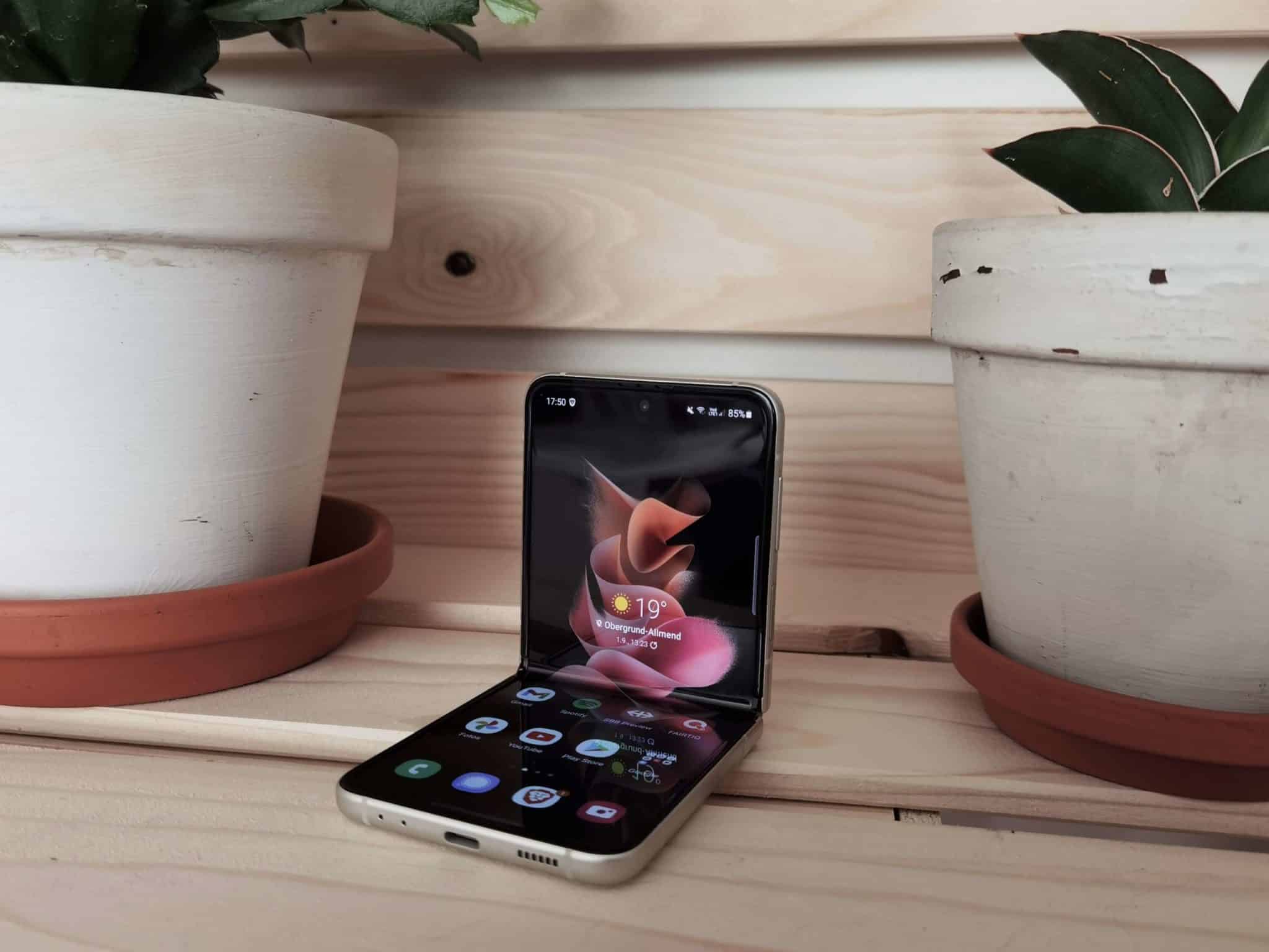 Samsung Galaxy Z Flip 3 Test: Flex Mode (Klappmodus) erklärt.