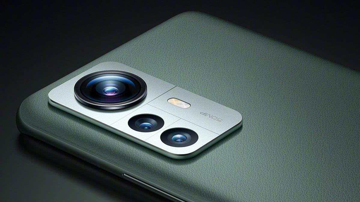 Xiaomi 12 Pro in Grün