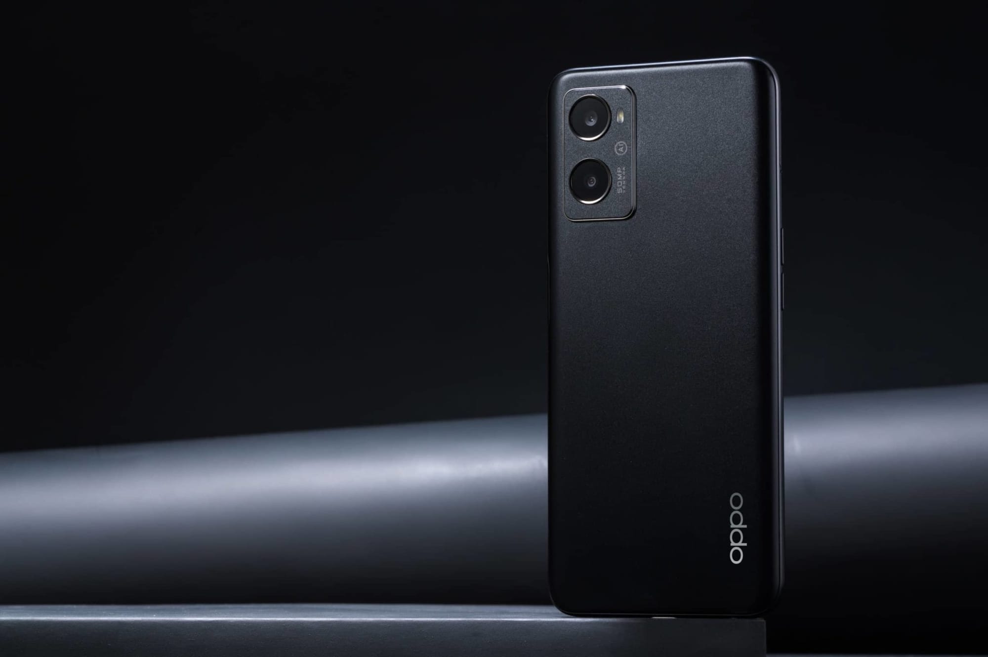 Das Oppo A96 in «Starry Black»